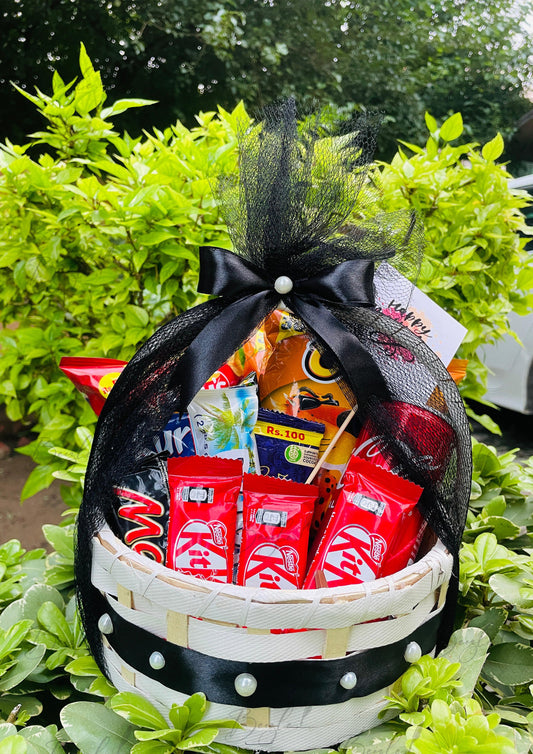 Black Snack Basket with Custom Card | GB-097